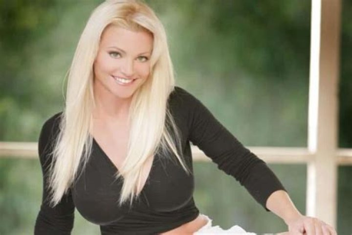 Who is Julie Michaels? Wiki, bio, age, measurements, net worth, married